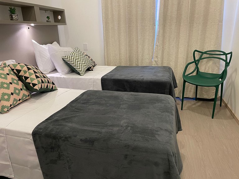 Suíte Tranquila e Funcional para Dois