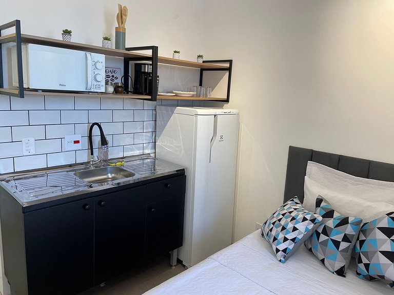 Studio independente na Mooca. Seguro e funcional.