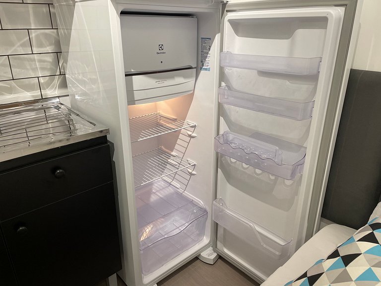 Studio independente na Mooca. Seguro e funcional.