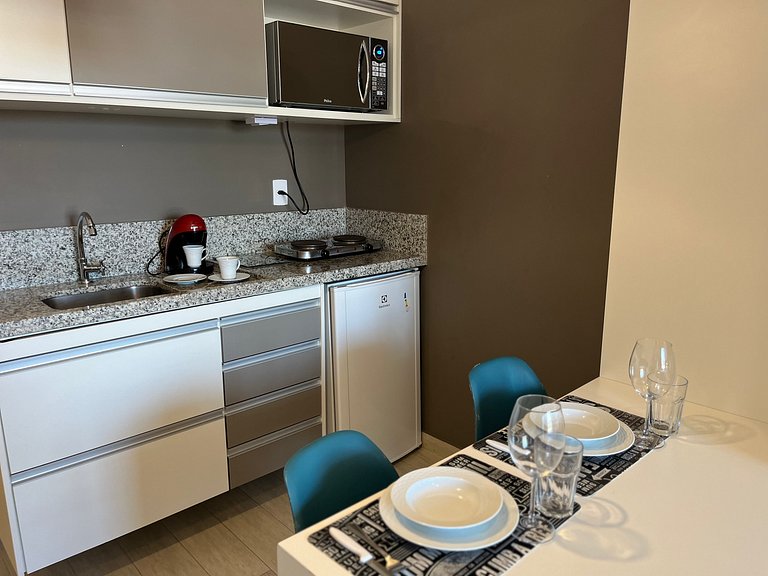 Studio c/ garagem – 1 ou 2 pessoas