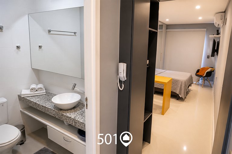 Studio na Granja Viana | Cotia | Garagem e Piscina
