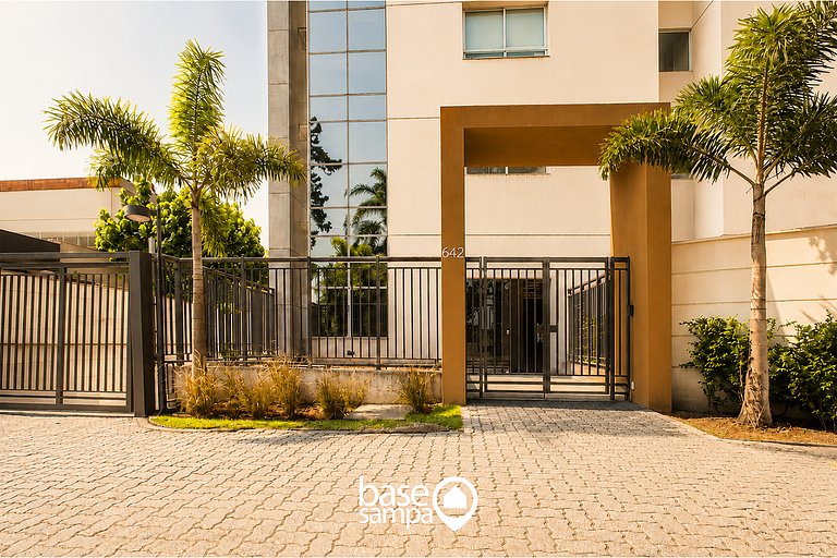 Studio na Granja Viana | Cotia | Garagem e Piscina
